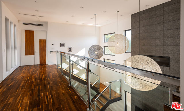 926 N Crescent Heights Boulevard, Los Angeles CA: https://media.crmls.org/mediaz/59d01ef7-cfce-4c21-ac9b-97f88d4a9d13.jpg