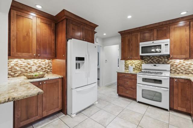 881 Richmond Avenue, San Jose CA: https://media.crmls.org/mediaz/59d09822-3a29-40b4-82a3-a03e6ed84477.jpg