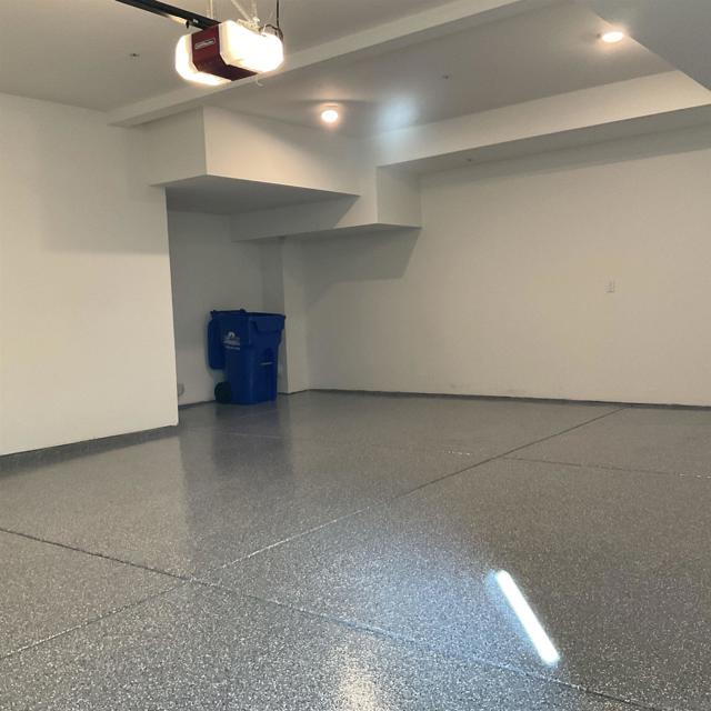 3032 Marquee Way, San Diego CA: https://media.crmls.org/mediaz/59d0f41c-a8e5-439c-beb2-e3ef4099aa3c.jpg