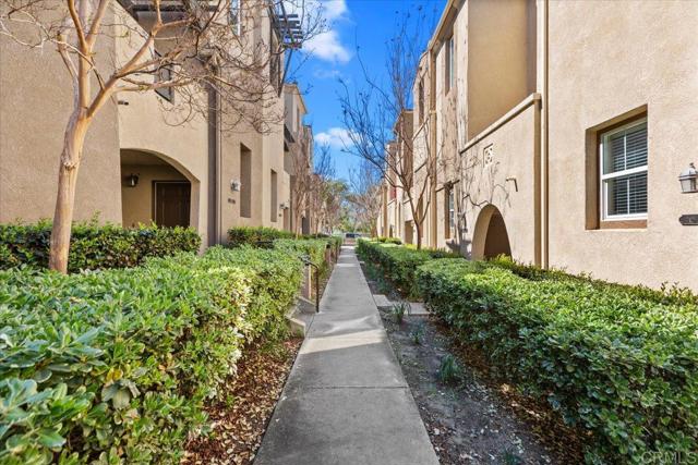 Detail Gallery Image 5 of 47 For 676 Kellogg St, San Marcos,  CA 92078 - 3 Beds | 3 Baths