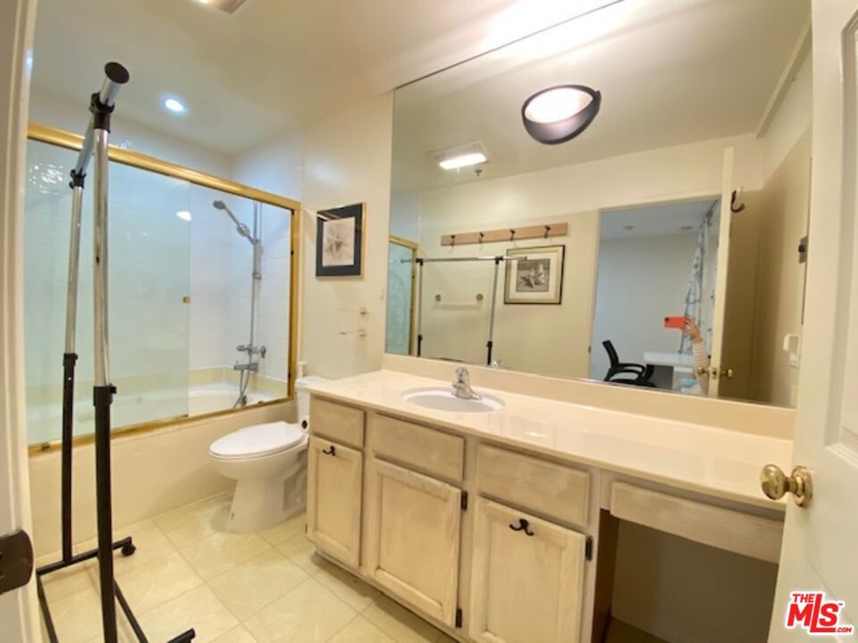 MLS #25577585 img 10