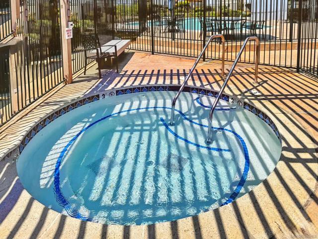 450 W W Vermont Ave, Escondido CA: https://media.crmls.org/mediaz/59d1f7b6-0245-4310-a5e8-0afeade709eb.jpg