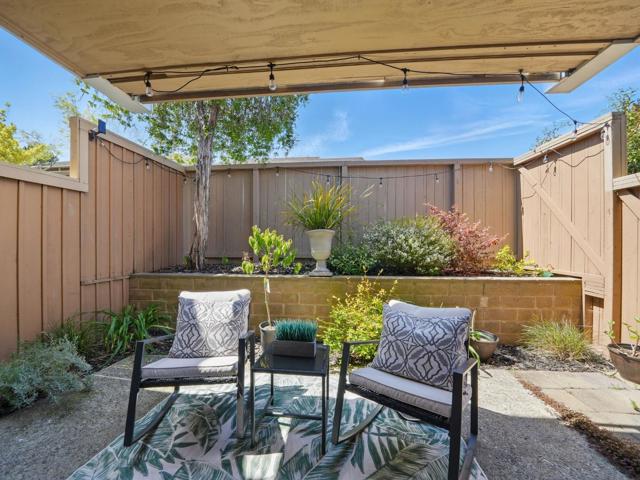 1685 Bayridge Way, San Mateo CA: https://media.crmls.org/mediaz/59d22464-ef1e-45f0-b04b-744d827eac48.jpg