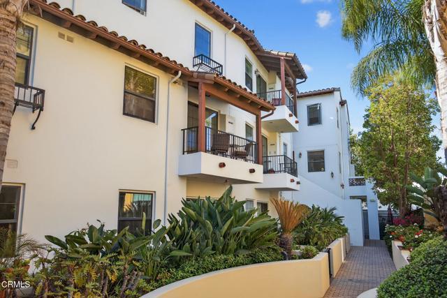 130 N Garden Street, Ventura CA: https://media.crmls.org/mediaz/59d2569d-fe36-4e06-a8a5-fb4e510ae5b2.jpg