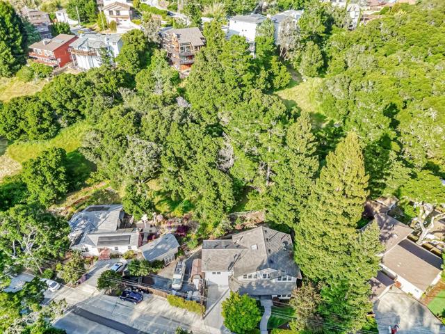 2940 San Juan Boulevard, Belmont CA: https://media.crmls.org/mediaz/59d278b5-7d26-4db4-b50d-7c465bd6ea5b.jpg
