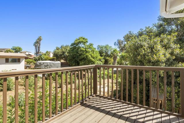 8545 Gardena Rd, Lakeside CA: https://media.crmls.org/mediaz/59d287a4-8c24-4de3-810e-7e3aac0253ec.jpg