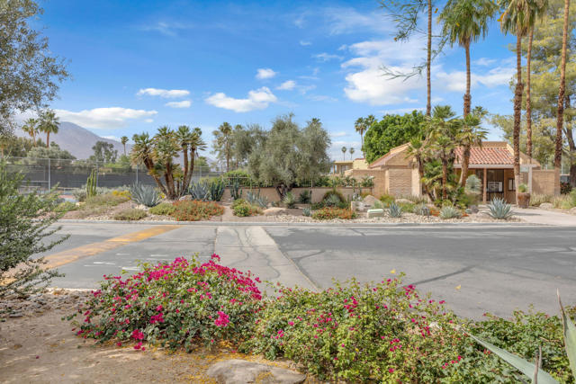 5803 Los Santos Drive #19, Palm Springs, CA 92264