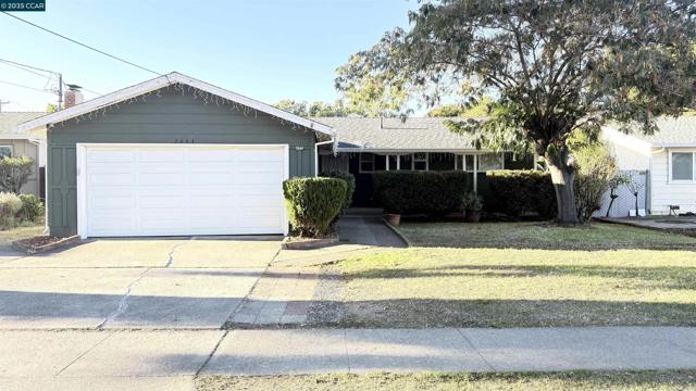 2644 E Olivera Rd, Concord CA: https://media.crmls.org/mediaz/59d4432c-2599-4d54-82a8-e94ff71b1e0e.jpg