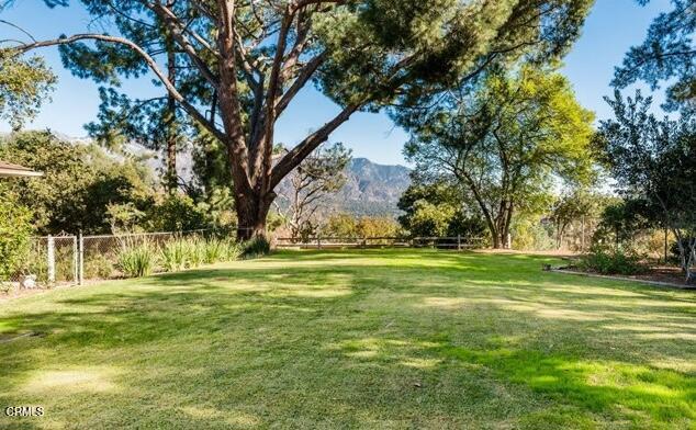 3914 Alta Vista Drive, La Canada Flintridge CA: https://media.crmls.org/mediaz/59d45ba0-b1f1-4a16-bbba-237b6987f56c.jpg