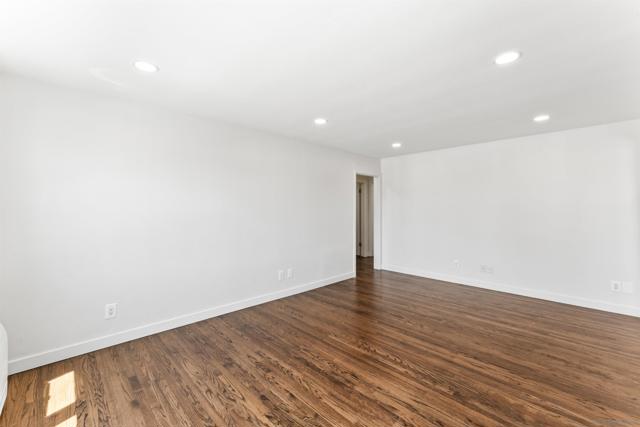 709 4th AVE, Chula Vista CA: https://media.crmls.org/mediaz/59d49325-bfdb-499e-8dc5-66b280a52454.jpg