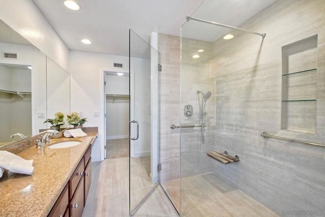 10434 Woodchuck Pt, San Diego CA: https://media.crmls.org/mediaz/59d50ece-d497-4a8a-ab1a-6e0ba25f1dc0.jpg
