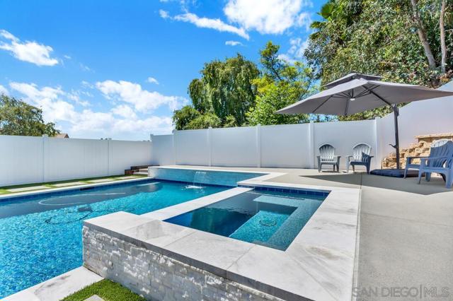 13533 Mora Cir, Poway CA: https://media.crmls.org/mediaz/59d58e14-fcfb-4079-b069-f2aa5b778b21.jpg