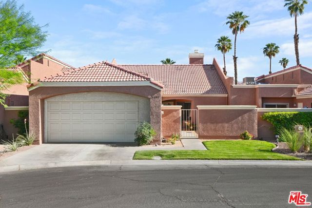76645 Sheba Way, Palm Desert CA: https://media.crmls.org/mediaz/59d6014c-3bbe-4cd7-beaa-2547e91b6cdf.jpg