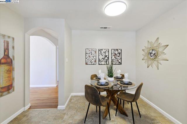 3947 Pestana Way, Livermore CA: https://media.crmls.org/mediaz/59d66541-c880-4241-9385-a85c0ad00416.jpg