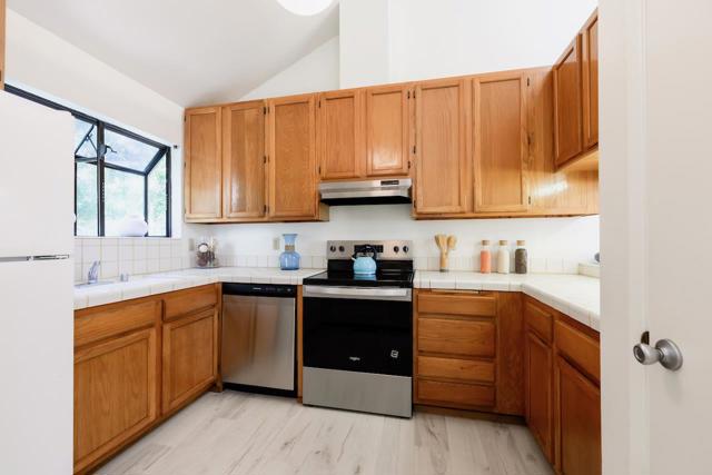 111 Bean Creek Road, Scotts Valley CA: https://media.crmls.org/mediaz/59d74043-46e0-4ce7-a976-b06b74a0e6fb.jpg