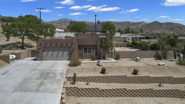 49110 Vista Drive, Morongo Valley CA: https://media.crmls.org/mediaz/59d80845-31a8-4b8a-b8c4-909202df2315.jpg