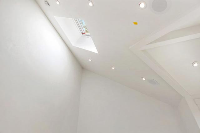 95 Nordhoff Street, San Francisco CA: https://media.crmls.org/mediaz/59d96333-a435-4a24-b482-bf12d165bdcc.jpg