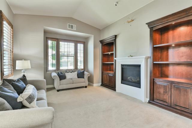 1932 Corte Cantanta, Chula Vista CA: https://media.crmls.org/mediaz/59d9a553-549c-4f22-b4d5-37768050a2db.jpg