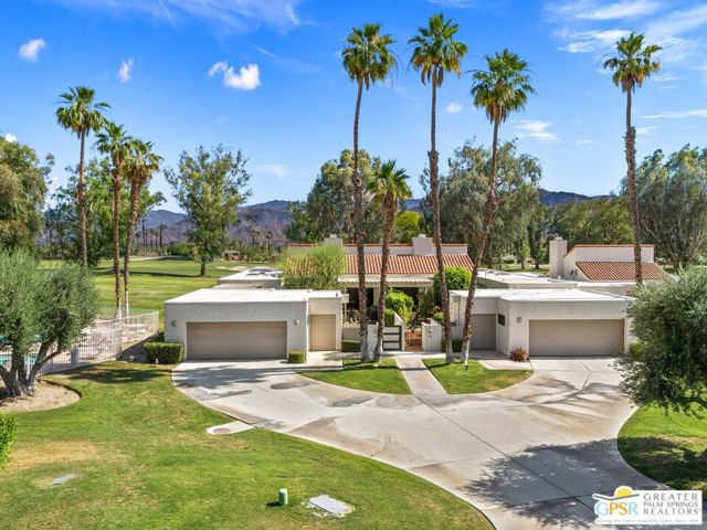 747 Inverness Drive, Rancho Mirage CA: https://media.crmls.org/mediaz/59d9f33f-6a66-45b5-a1f1-5c8b298f66bb.jpg