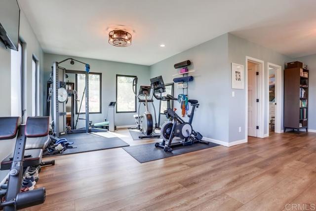 2255 Via Dulcea, Fallbrook CA: https://media.crmls.org/mediaz/59db4d89-3811-4960-b5bf-8237cca0ea74.jpg