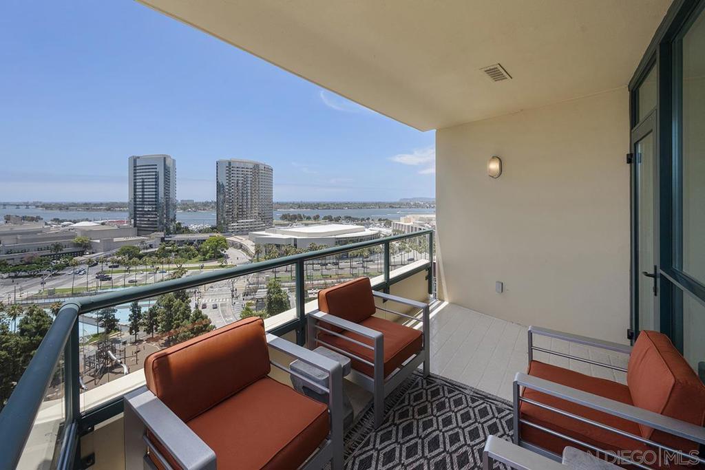 555 Front Street - photo 13