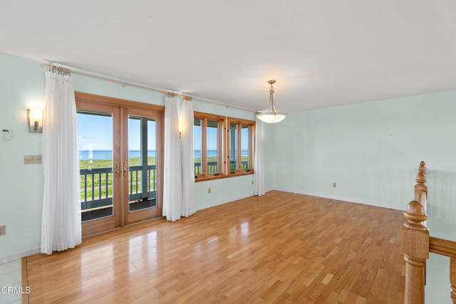 Detail Gallery Image 4 of 34 For 960 Glass Beach Dr, Fort Bragg,  CA 95437 - 2 Beds | 2 Baths