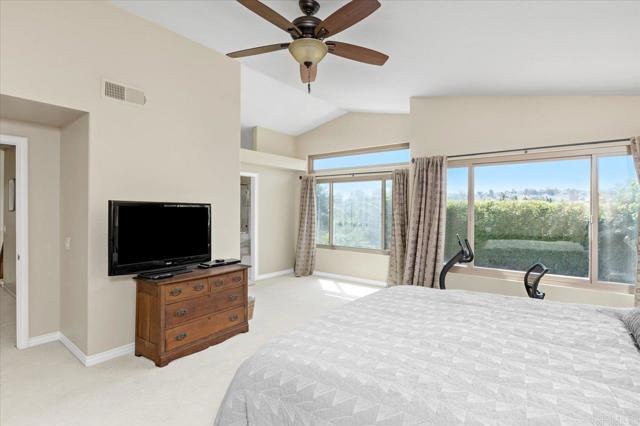 4635 Allende Avenue, Oceanside CA: https://media.crmls.org/mediaz/59dc37d9-b4ad-4edb-8160-f62a1ba0817e.jpg