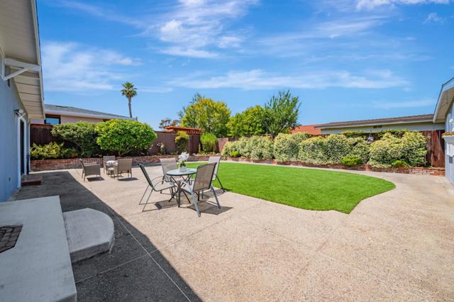 828 Hawthorne Way, Millbrae CA: https://media.crmls.org/mediaz/59dc5541-e7f4-4600-866e-05197cb1dfeb.jpg