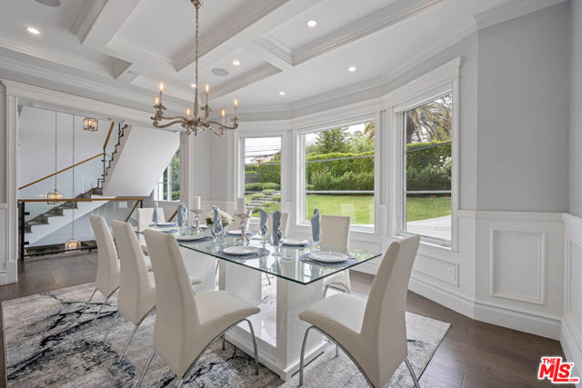 126 N Canyon View Drive, Los Angeles CA: https://media.crmls.org/mediaz/59dd3b30-86ec-4c4b-a939-447016ab803a.jpg