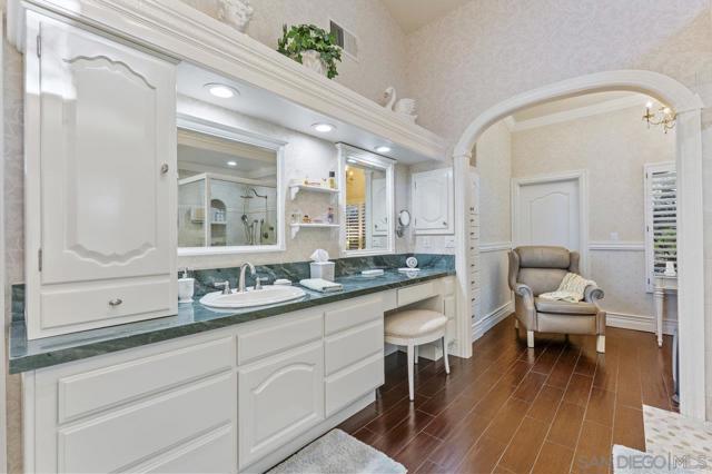 Image 39 of 75 For 1728 Rancho Judith