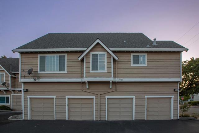10090 Pasadena Avenue, Cupertino CA: https://media.crmls.org/mediaz/59dd96f3-244f-4d2b-a96d-b4bdb0caa932.jpg