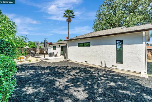 503 Vine Hill Way, Martinez CA: https://media.crmls.org/mediaz/59dd9b21-d2d9-481d-a14b-5d27122c30b1.jpg