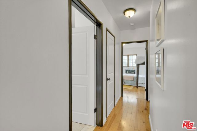 4300 Laurelgrove Avenue, Studio City CA: https://media.crmls.org/mediaz/59df2719-a8f2-4c09-bbfa-e4dd067792be.jpg