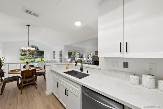 Image 9 of 37 For 11106 Portobelo Dr.