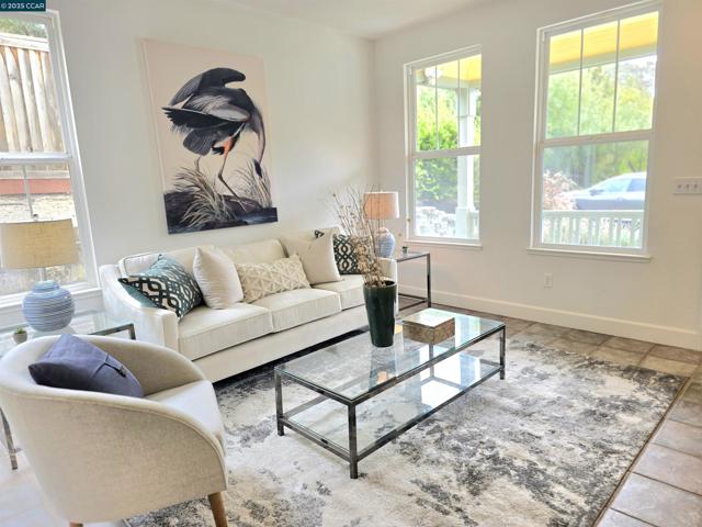 139 Camden Lane, Hercules CA: https://media.crmls.org/mediaz/59e109d4-e202-4353-bc54-b15d4599670c.jpg