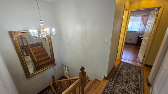 2071 Sunset View Place, San Jose CA: https://media.crmls.org/mediaz/59e157f1-181c-4397-a134-e7aca36527d6.jpg