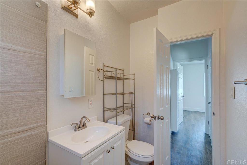 1103 33rd St - photo 16