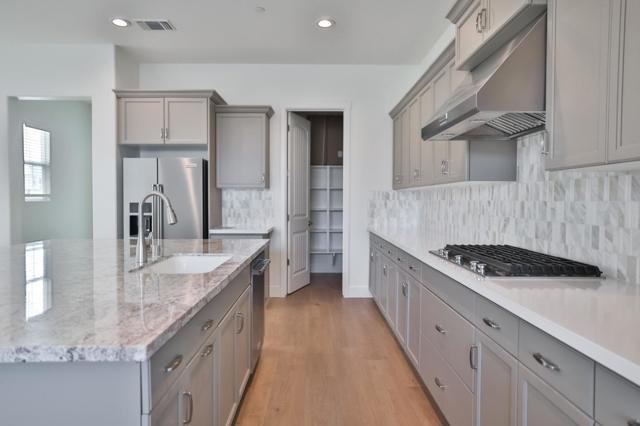 590 Santa Lucia Way, Marina CA: https://media.crmls.org/mediaz/59e20e17-a952-432f-9f3c-6b96e4a9edd1.jpg