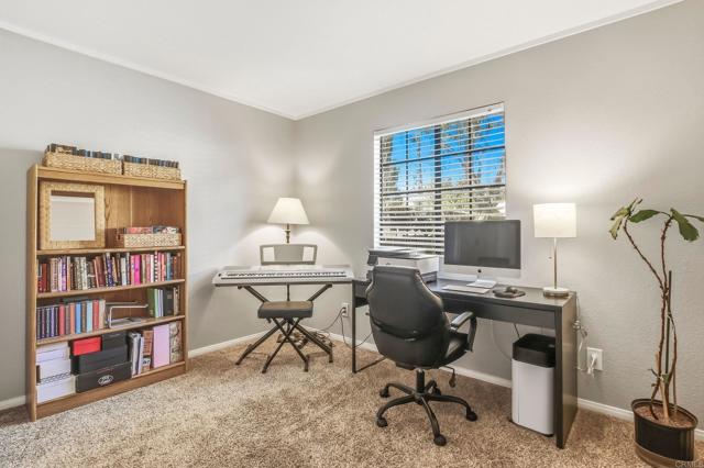 Image 19 of 38 For 4847 Parks Avenue 25