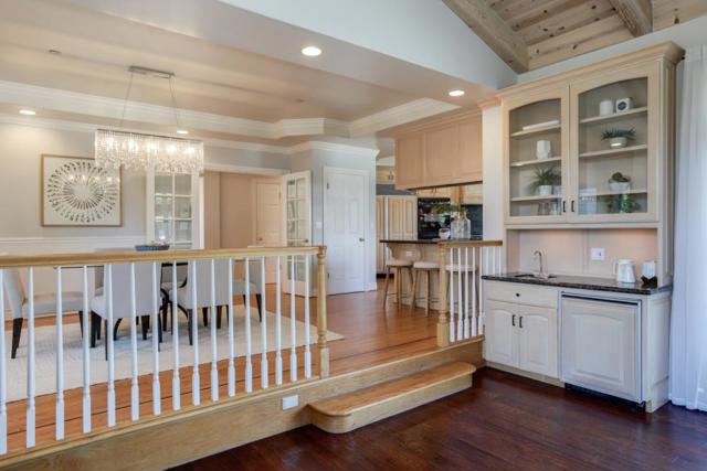 510 Oak Park Way, Redwood City CA: https://media.crmls.org/mediaz/59e2c5b0-eb10-447c-880c-df6564d29731.jpg