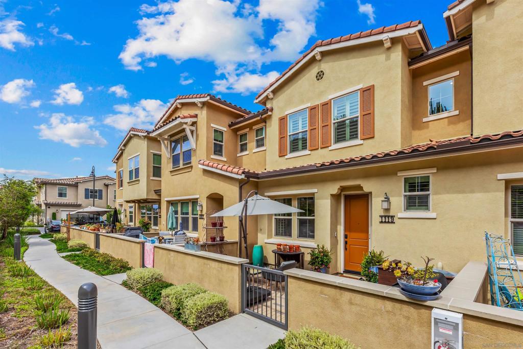 1119 Delpy View Ln