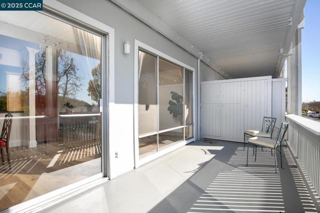 1816 Golden Rain, Walnut Creek CA: https://media.crmls.org/mediaz/59e3f94d-6df8-4fd9-9fa7-6058e0a51c9a.jpg