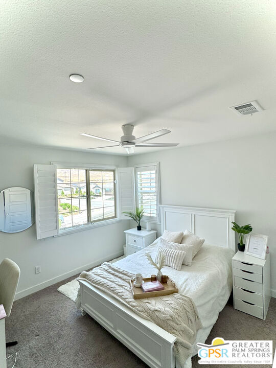 5688 California Circle, Banning CA: https://media.crmls.org/mediaz/59e59b83-d94e-4c43-ac9c-4f447464f392.jpg