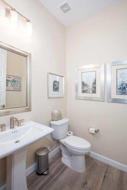 38 Burgundy, Rancho Mirage CA: https://media.crmls.org/mediaz/59e5e121-8934-4f40-bd0f-29498833dd0a.jpg
