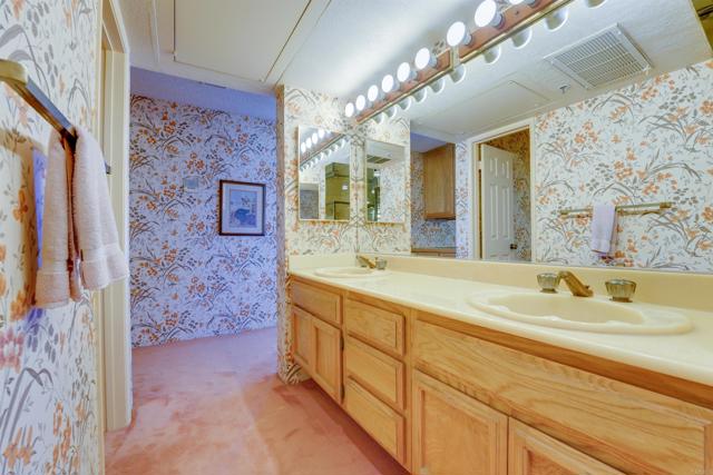 Detail Gallery Image 38 of 43 For 5665 Friars Rd #254 & 256,  San Diego,  CA 92110 - 2 Beds | 2/1 Baths