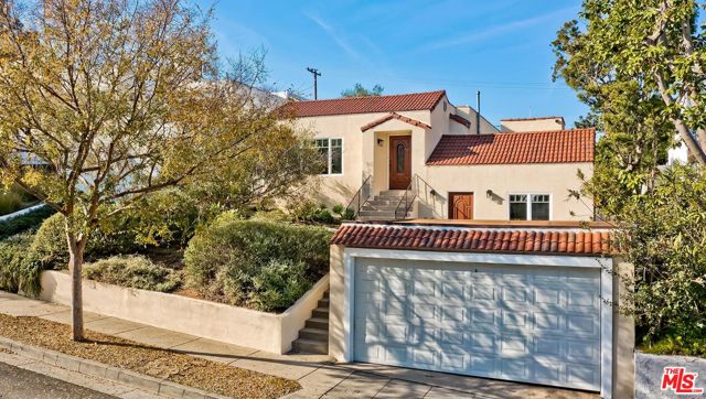 2215 Marine Street photo 6