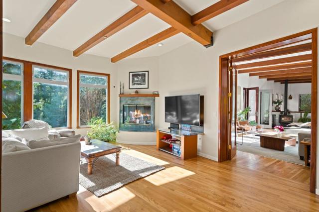 23185 Old Santa Cruz Highway, Los Gatos CA: https://media.crmls.org/mediaz/59e8013a-d25a-40e2-9db2-f3d500d5d65b.jpg