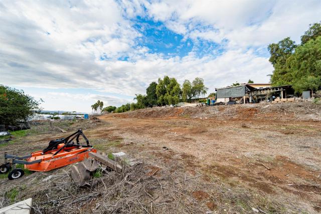 Detail Gallery Image 17 of 75 For 291 Osborne St, Vista,  CA 92084 - – Beds | – Baths