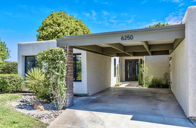 6250 N Paseo De La Palma, Palm Springs CA: https://media.crmls.org/mediaz/59e8706b-0d38-454e-911e-6b798c2e98c7.jpg