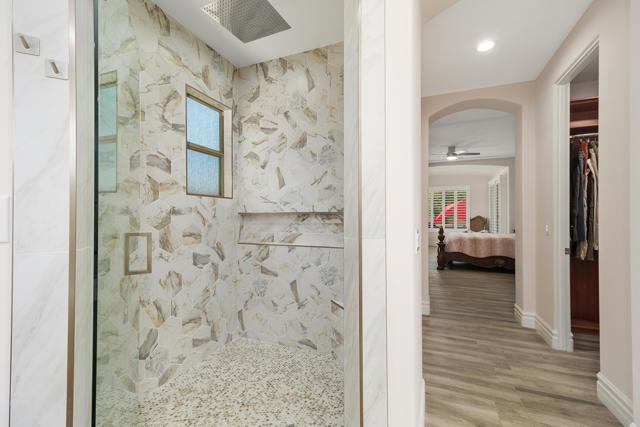 Image 32 of 44 For 78482 Bent Canyon Court